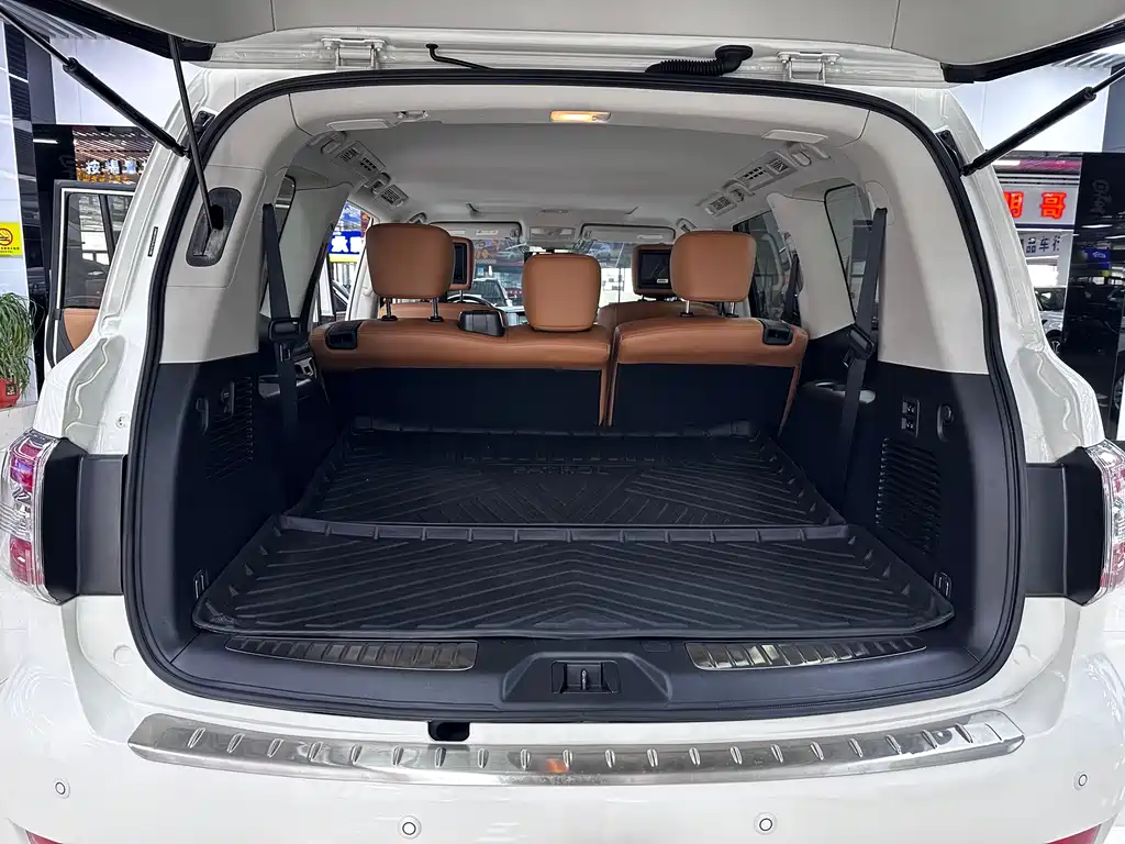 Nissan Patrol 2019 — фото 17