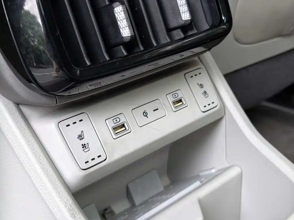 Hyundai Custo 2022 — фото 15
