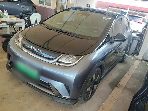 BYD Dolphin 2023
