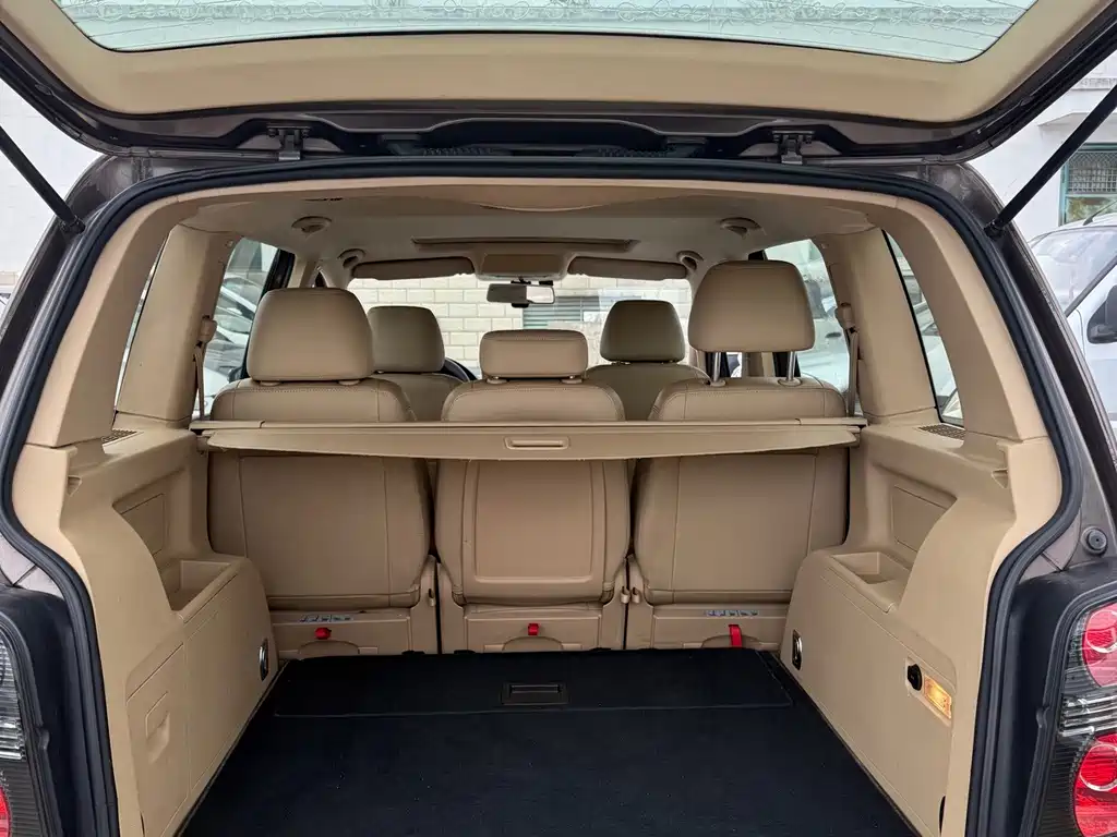 Volkswagen Touran 2012