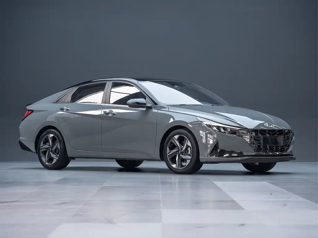 Hyundai Elantra 2023