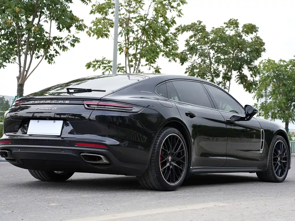 Porsche Panamera 2019 — фото 18