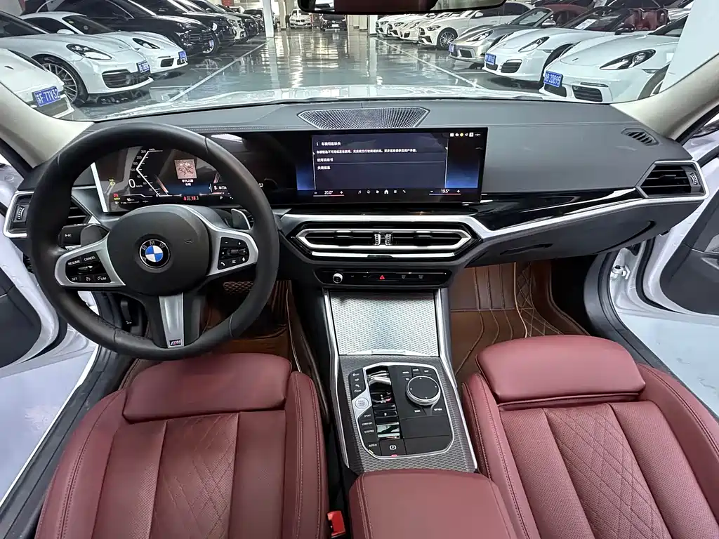 BMW 3 Series 2023 — фото 11