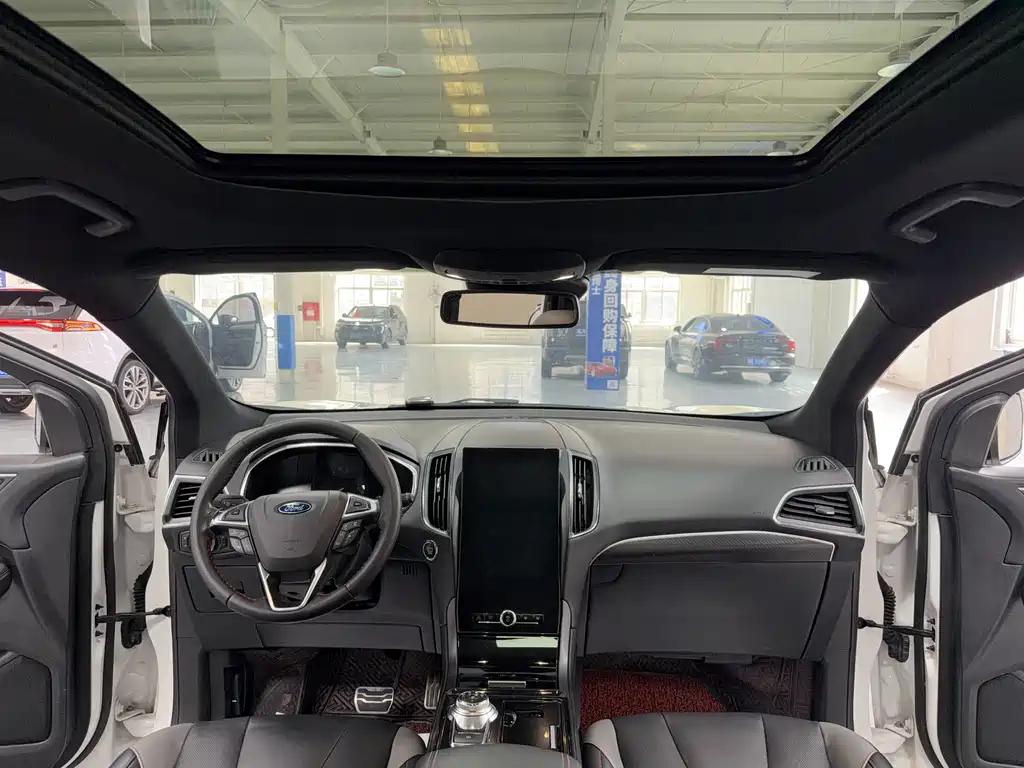 Ford Edge 2020 — фото 9