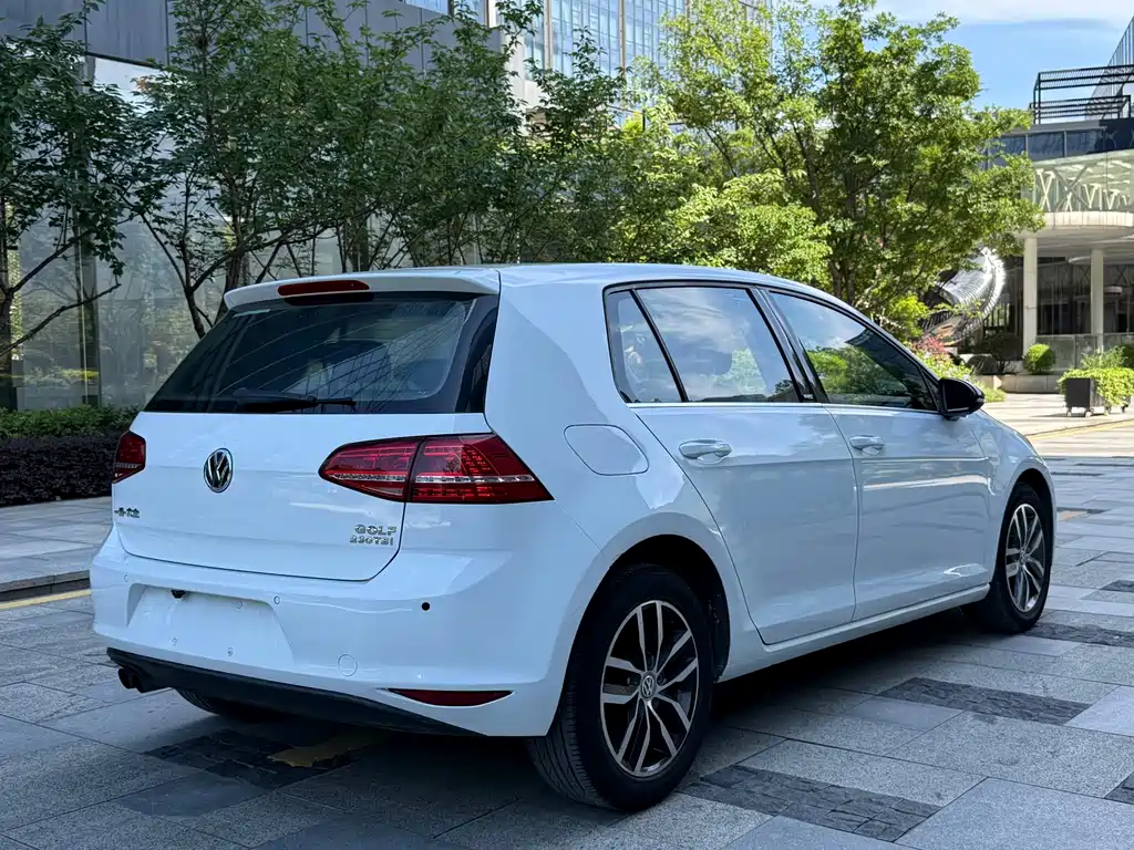 Volkswagen Golf 2016