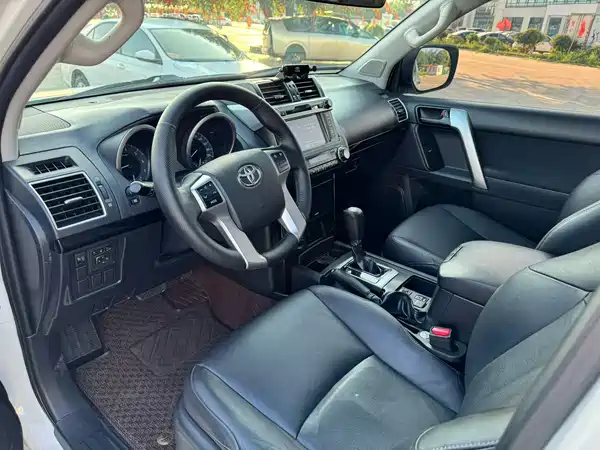 Toyota Prado 2016