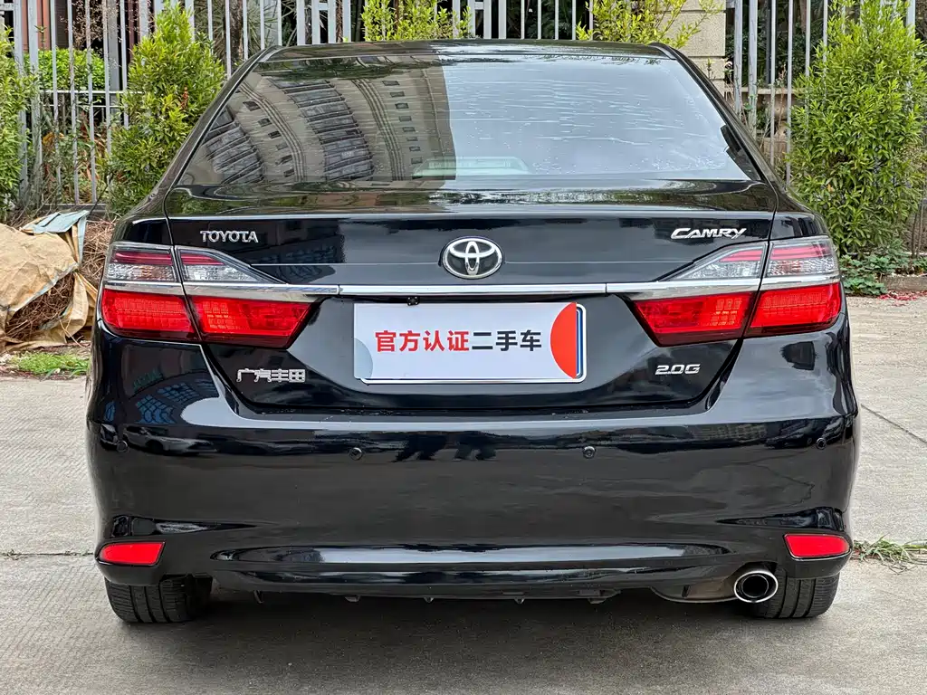 Toyota Camry 2016 — фото 8