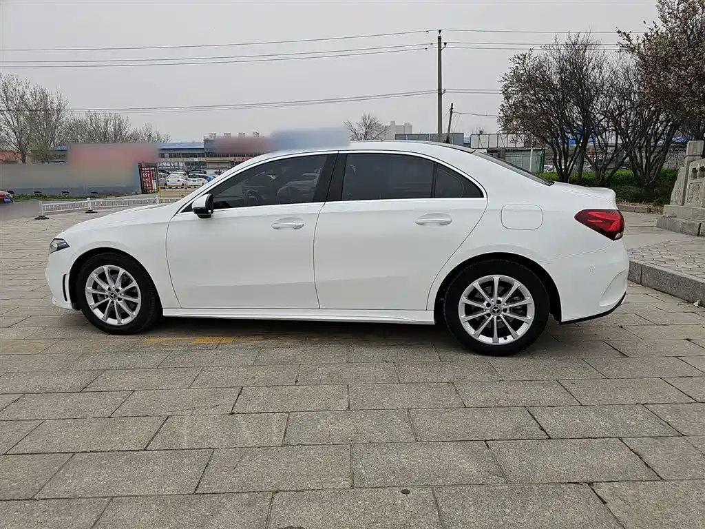Mercedes-Benz A-Class 2021 — фото 25