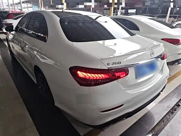 Mercedes-Benz E-Class 2021