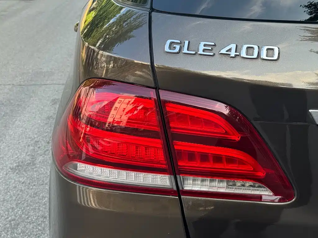 Mercedes-Benz GLE 2016 — фото 9
