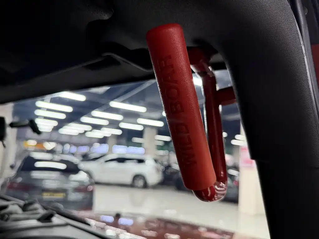 Jeep Wrangler 2014 — фото 12
