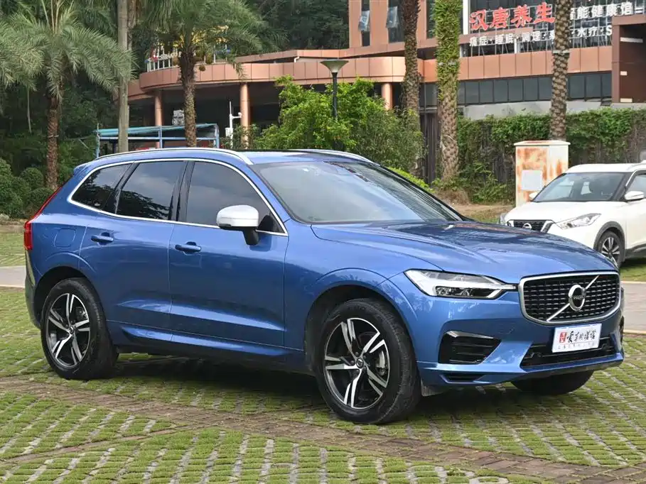 Volvo XC60 2018 — фото 7