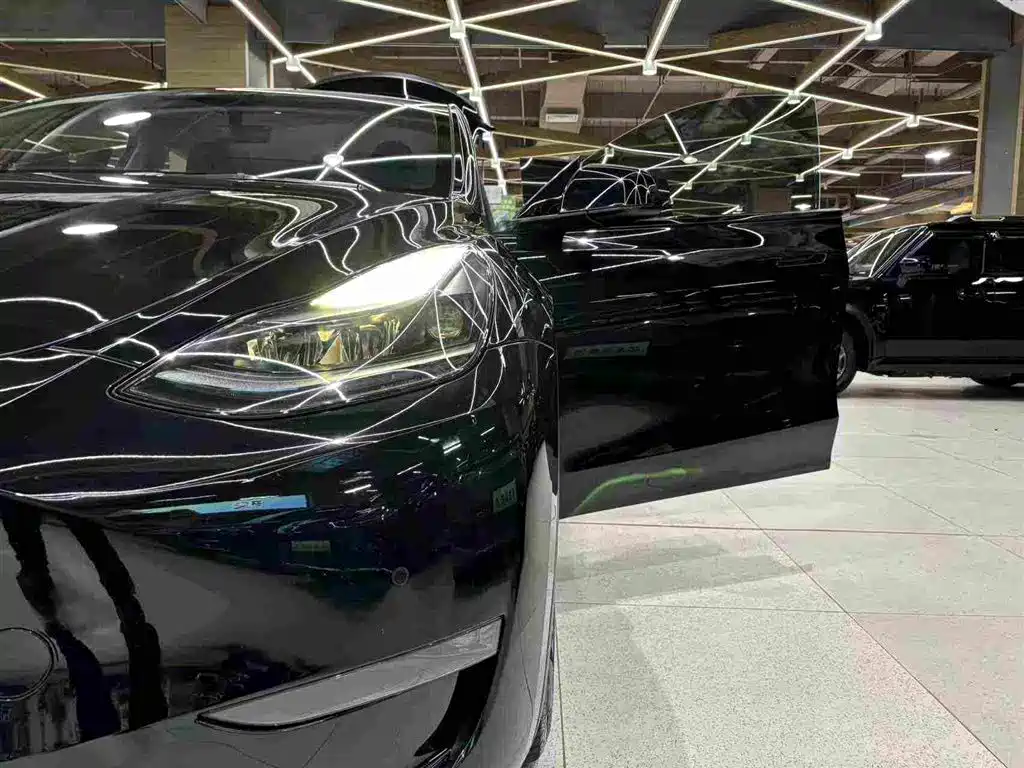 Tesla Model Y 2022 — фото 19