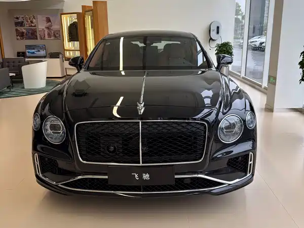 Bentley Flying Spur Plug-In Hybrid 2026