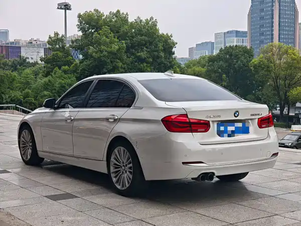 BMW 3 Series 2017