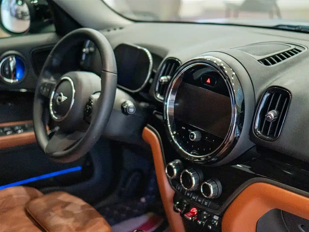 MINI Countryman 2022 — фото 21