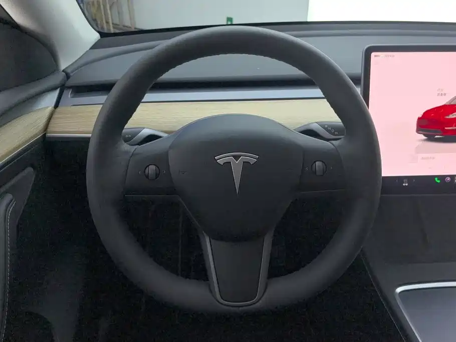 Tesla Model Y 2022 — фото 15