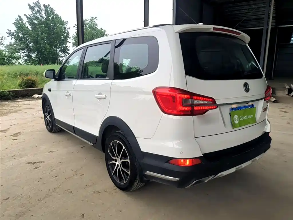 Fengxing SX6 2020 — фото 5