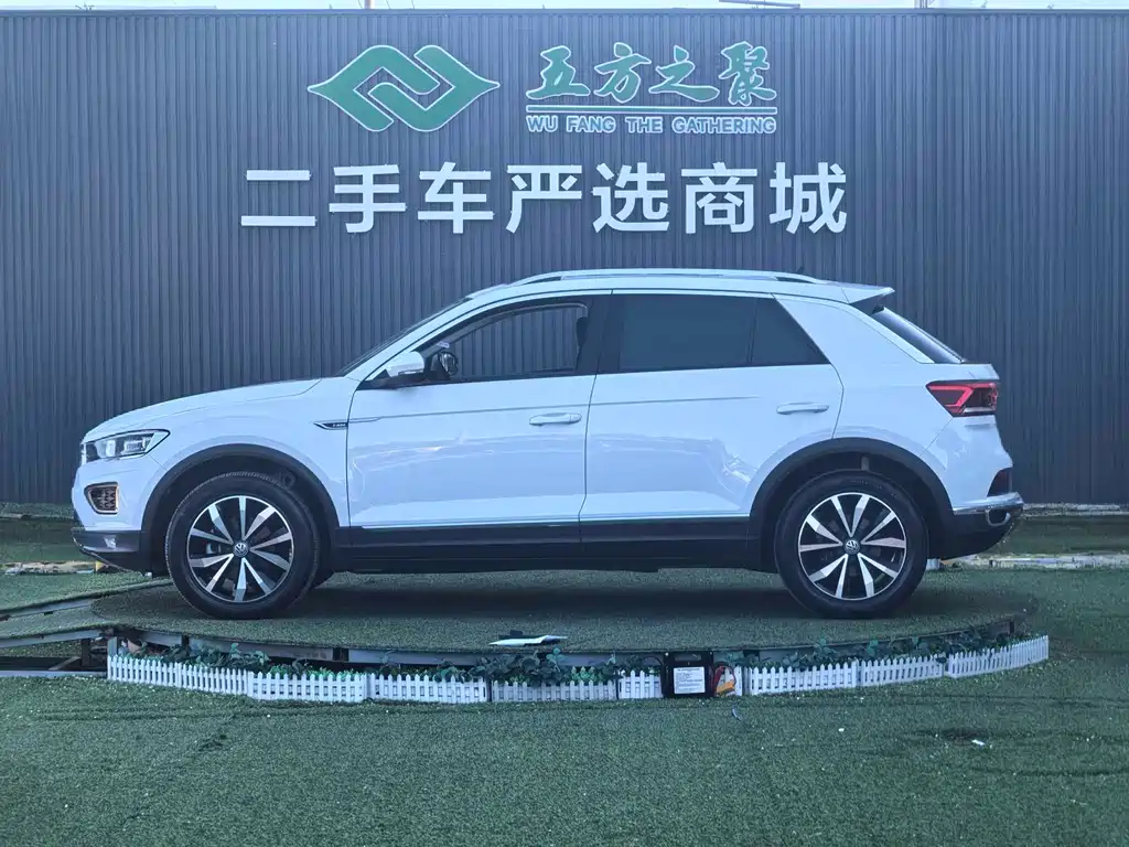 Volkswagen T-Roc 2019 — фото 19