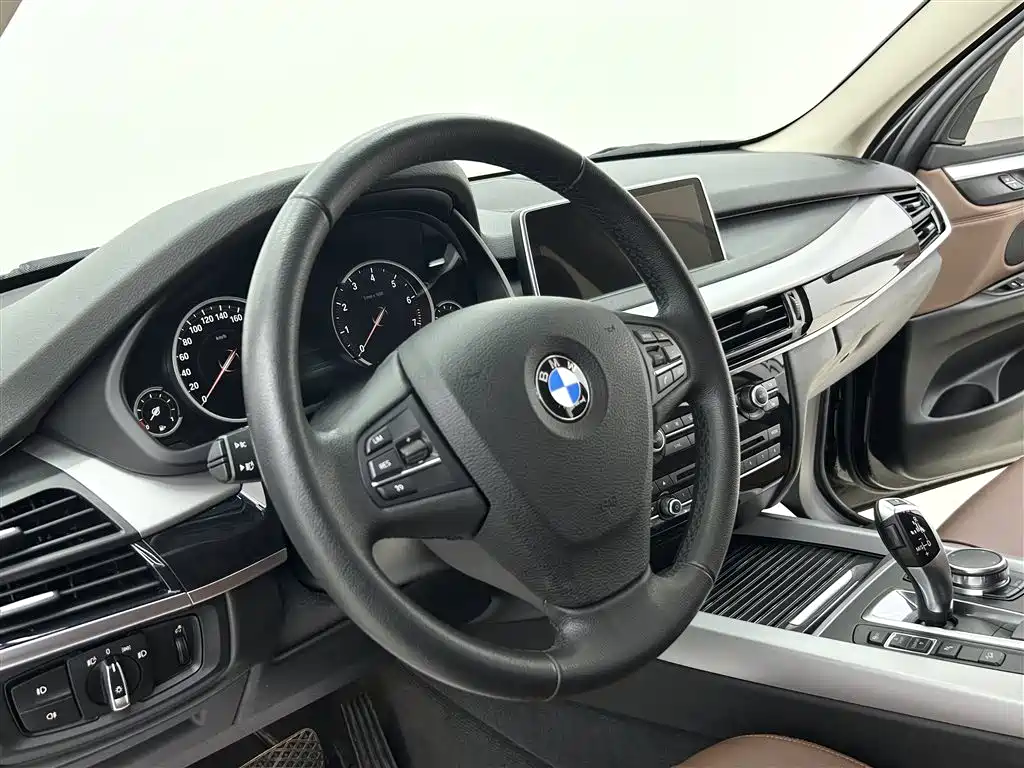 BMW X5 2018 — фото 18