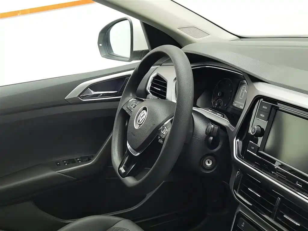 Volkswagen T-Cross 2019 — фото 22
