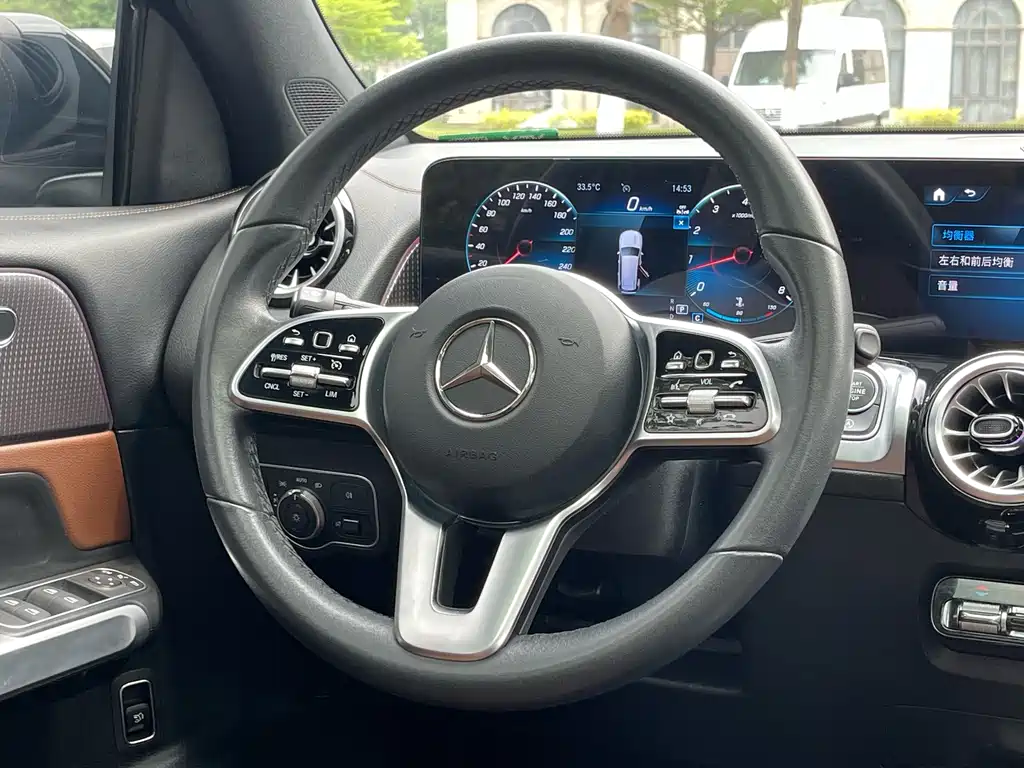 Mercedes-Benz GLB 2022 — фото 21