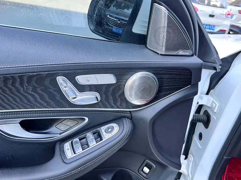 Mercedes-Benz C-Class 2018 — фото 11