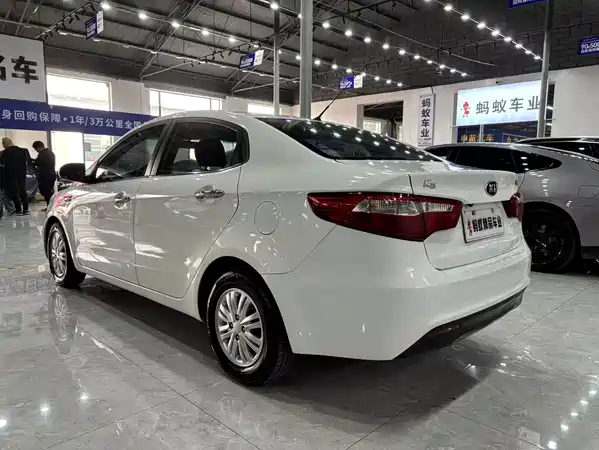Kia K2 2012