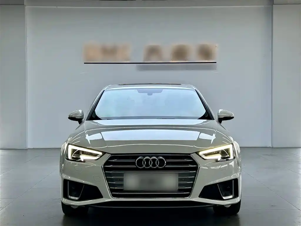Audi A4L 2019 — фото 3
