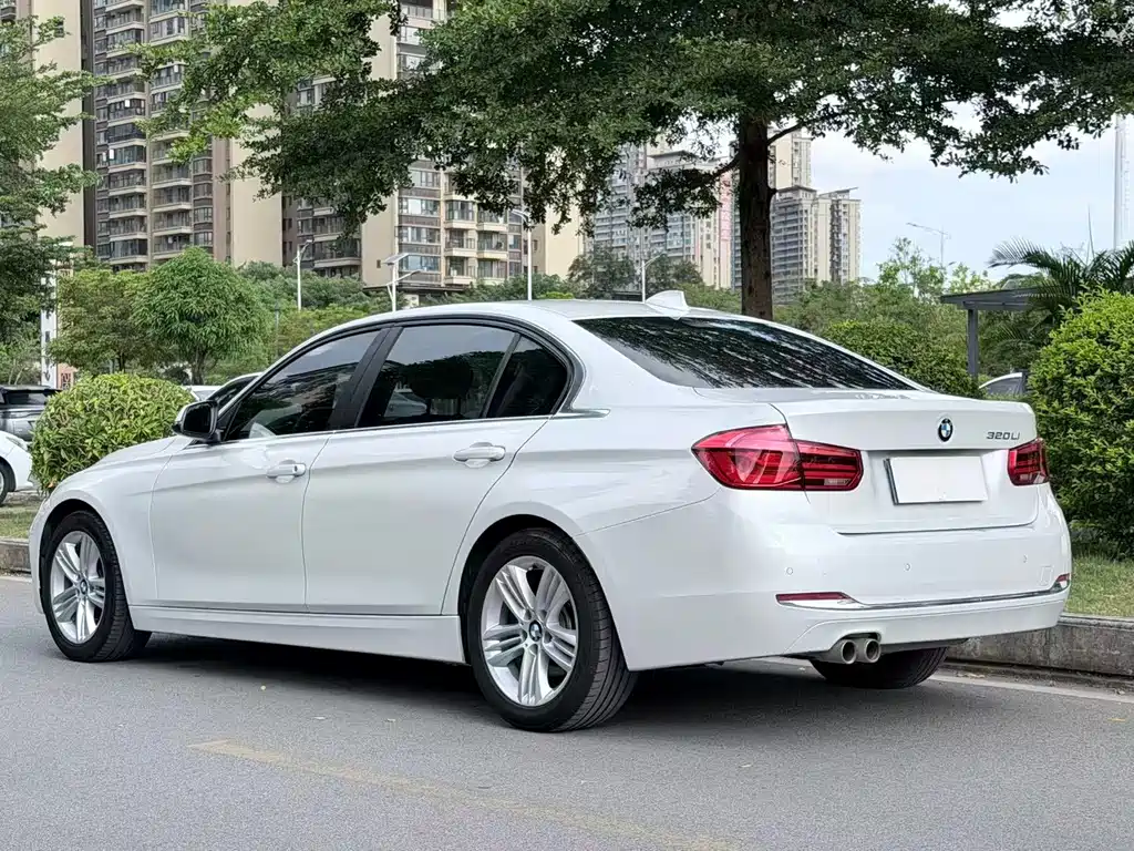 BMW 3 Series 2017