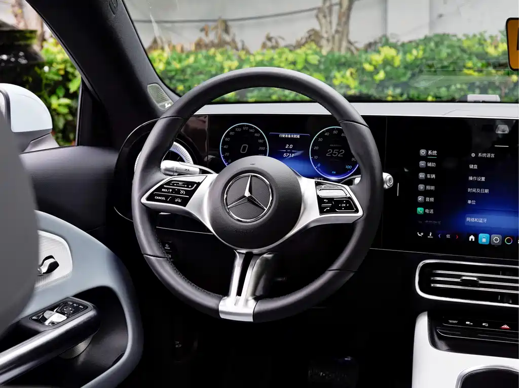 Mercedes-Benz CLA EV 2025 — фото 18