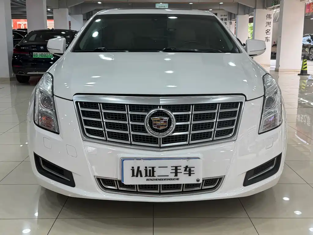 Cadillac XTS 2015 — фото 2