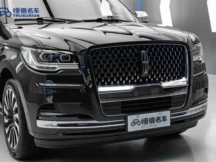 Lincoln Navigator 2024 — фото 9