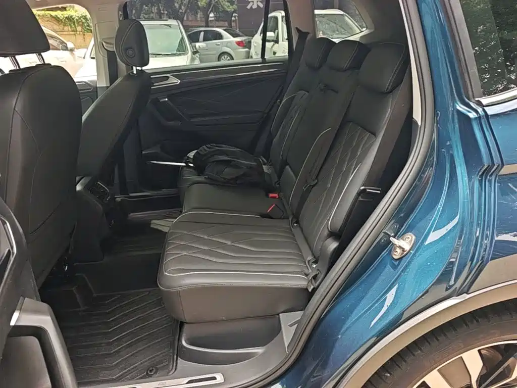 Volkswagen Tiguan L 2022 — фото 17
