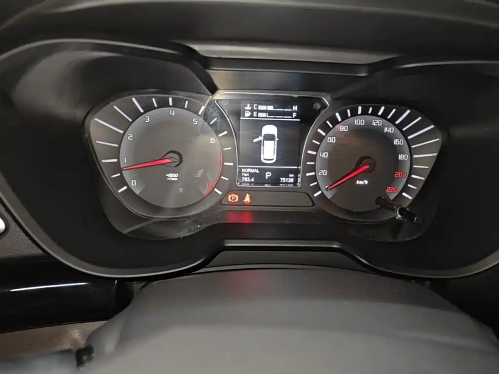 GAC Trumpchi GS4 2018 — фото 12