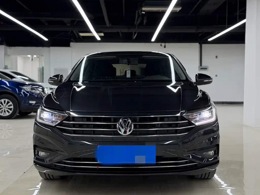 Volkswagen Sagitar 2022