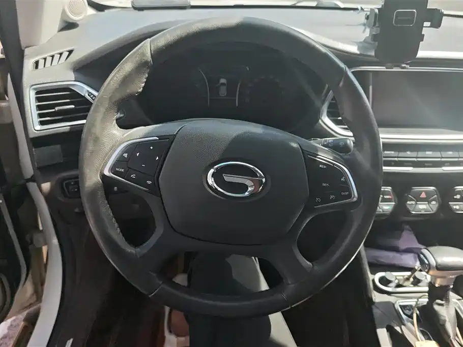 GAC Motor Trumpchi GS4 2017 — фото 15