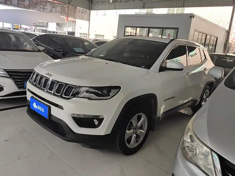 Jeep Compass 2019 — фото 1
