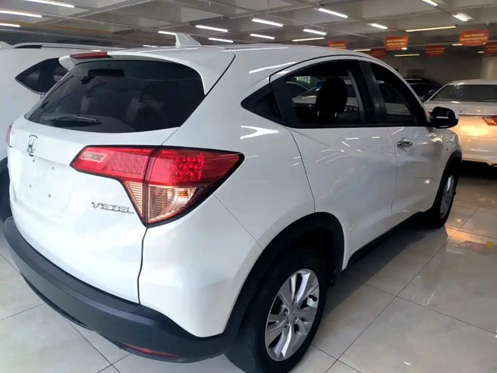 Honda Vezel 2016