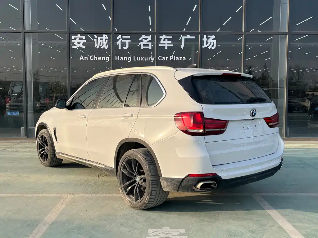 BMW X5 2018 — фото 17