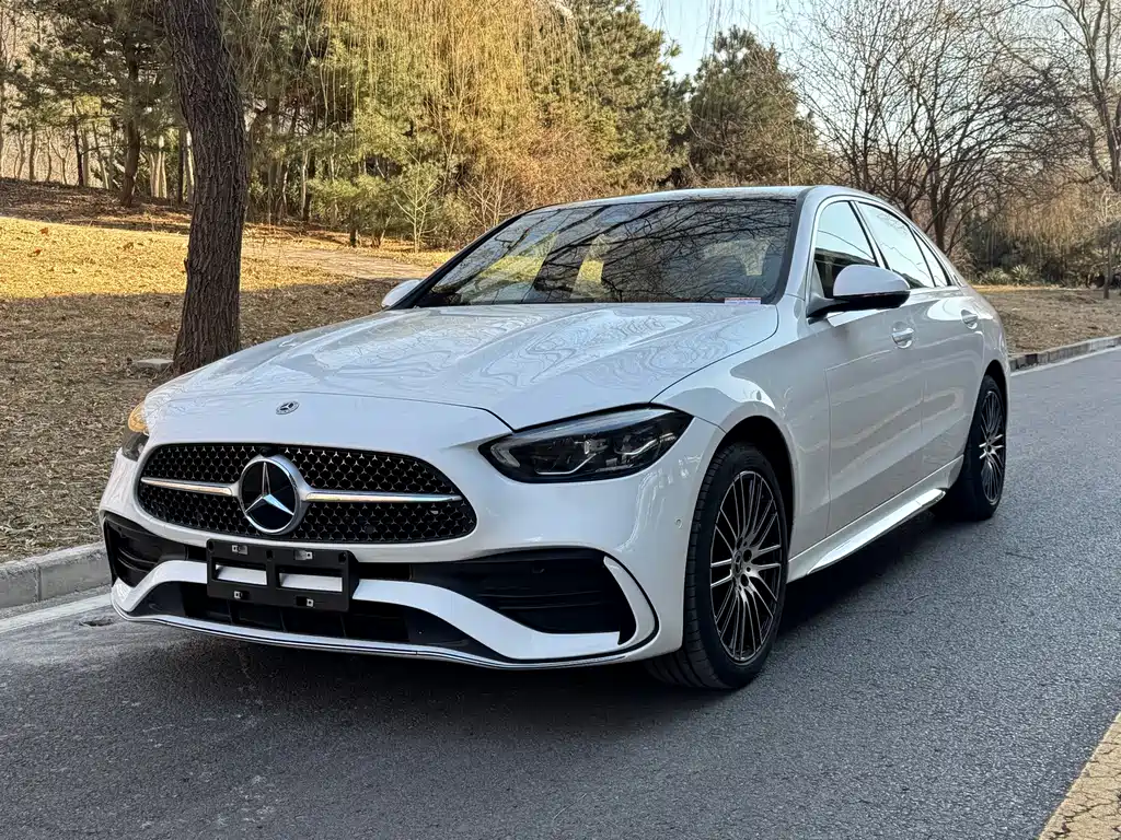 Mercedes-Benz C-Class 2023 — фото 1