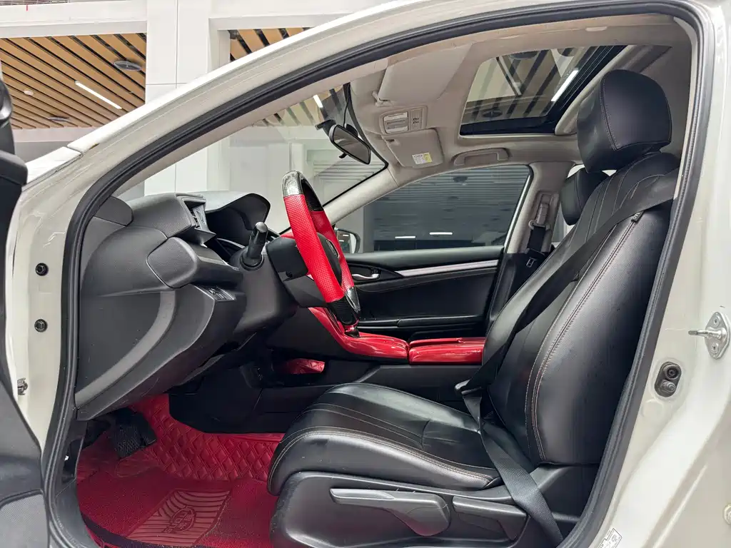 Honda Civic 2019 — фото 10