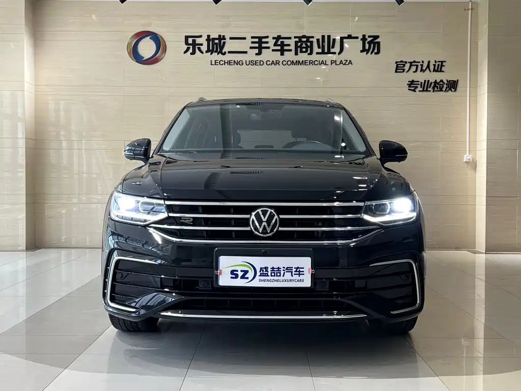 Volkswagen Tiguan L 2021 — фото 2