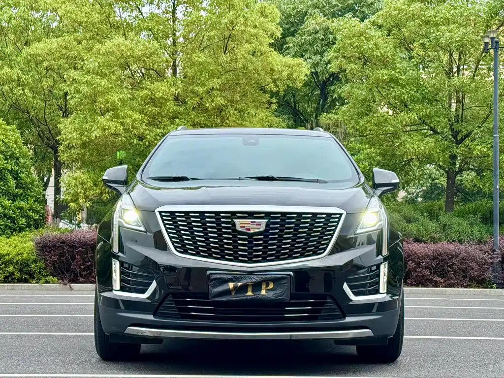 Cadillac XT5 2021 — фото 2