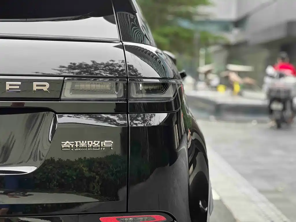 Land Rover Evoque 2022 — фото 36