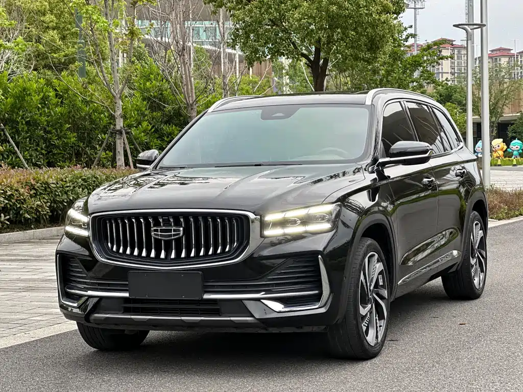 Geely Xingyue L 2023 — фото 1