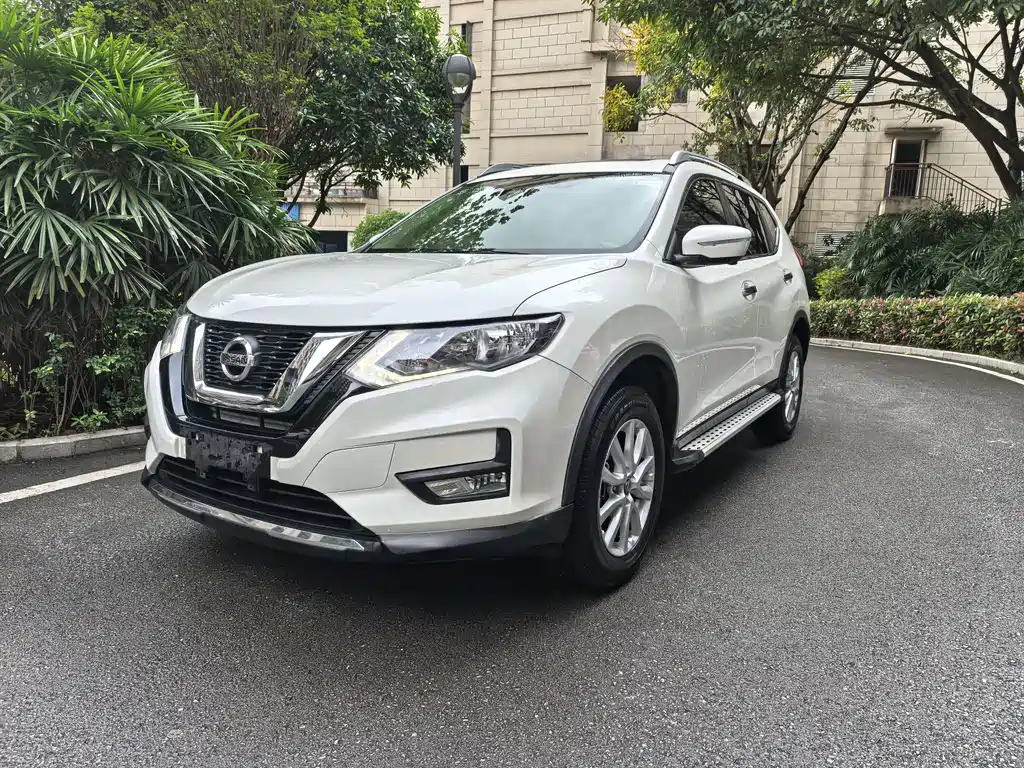 Nissan X-Trail 2019 — фото 1