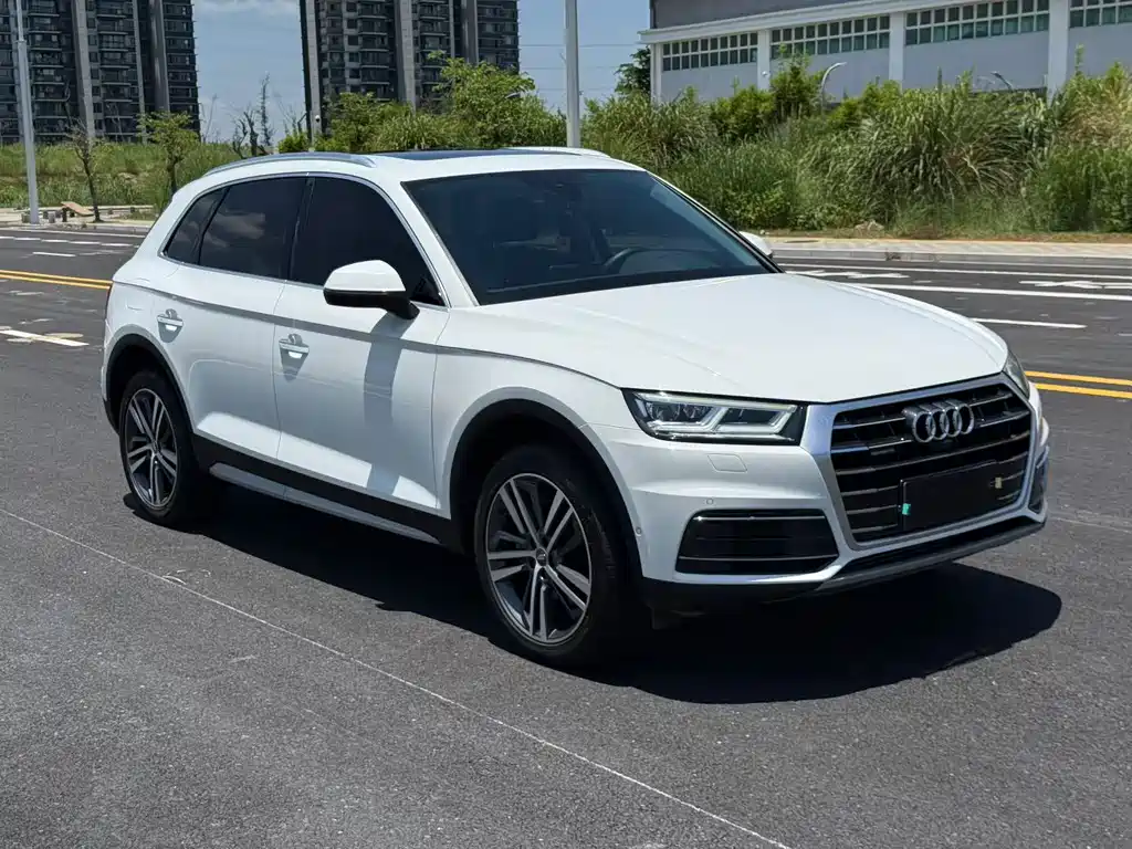 Audi Q5L 2021 — фото 3