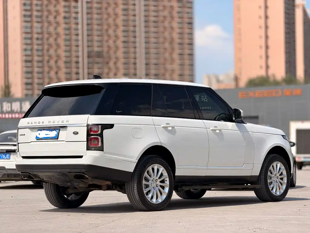 Land Rover Range Rover 2021 — фото 2