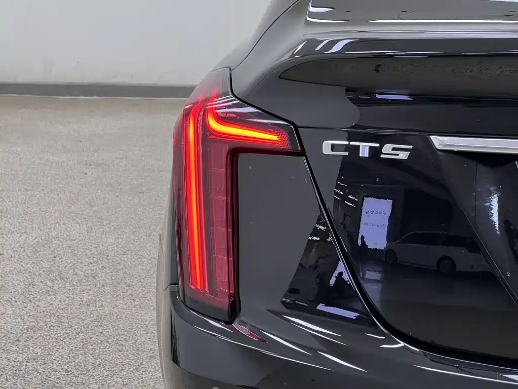 Cadillac CT5 2020 — фото 11